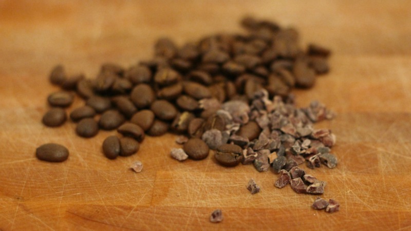 قهوه و ادویه برگه شکلات کاکائو