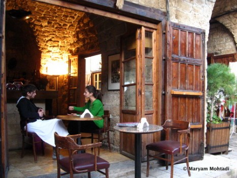 قهوه خانه ای در بیروت ~ Coffeehouse in Beirut